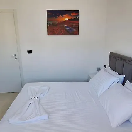 Lägenhet Seaside Matias Apartament Bashkia e Orikumit